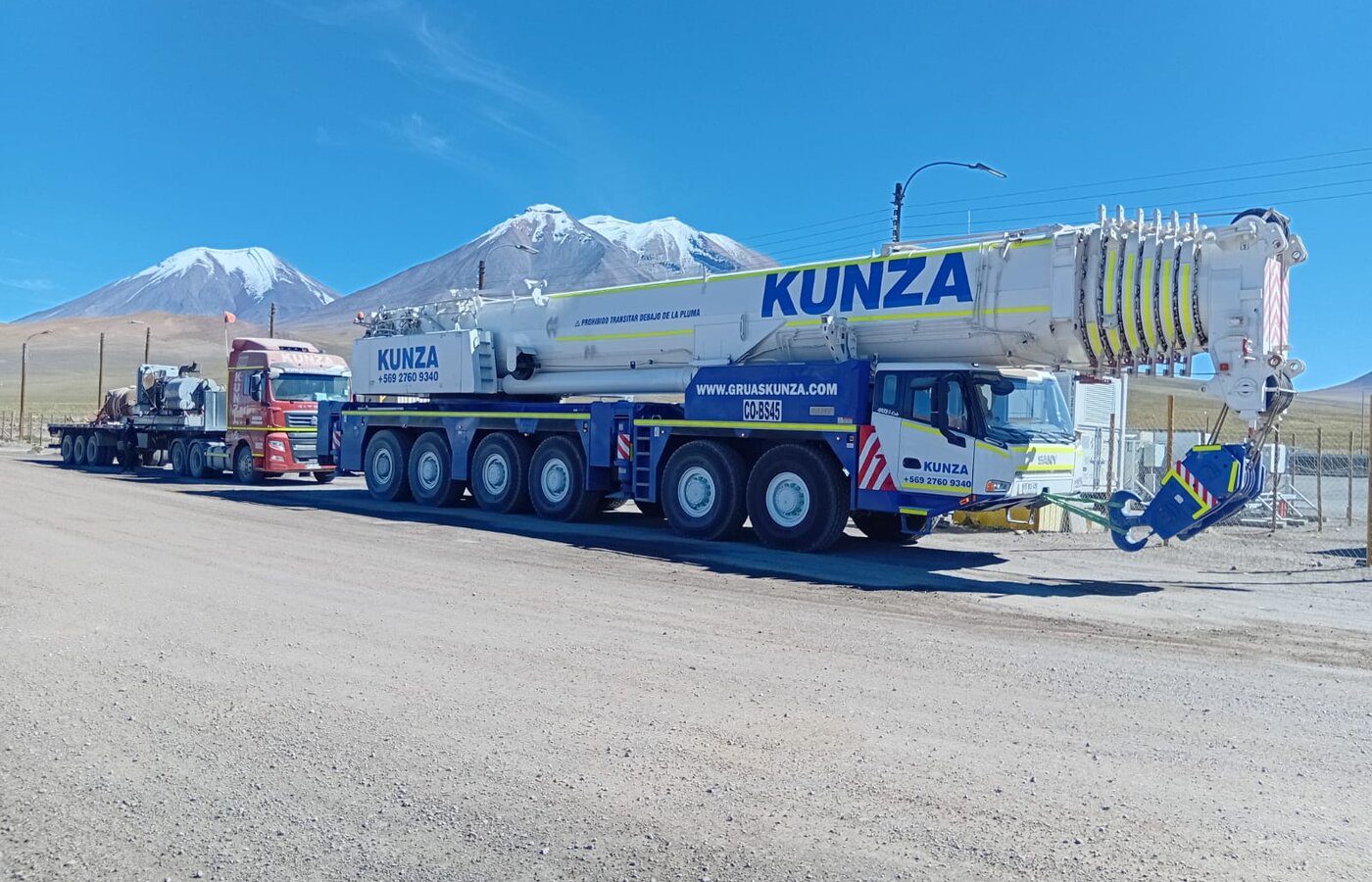 Equipo Kunza · Grúa de 600 toneladas